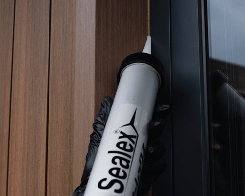 พื้นที่การใช้งานซิลิโคนยาแนว Sx-5000 ซิลิโคนยาแนว Sx-5000 ไม่ทำให้เกิดคราบ ใช้ได้ในทุกสภาพอากาศ